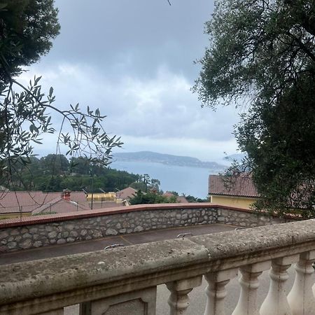 Bas De Villa Vue Mer Eze Village 外观 照片