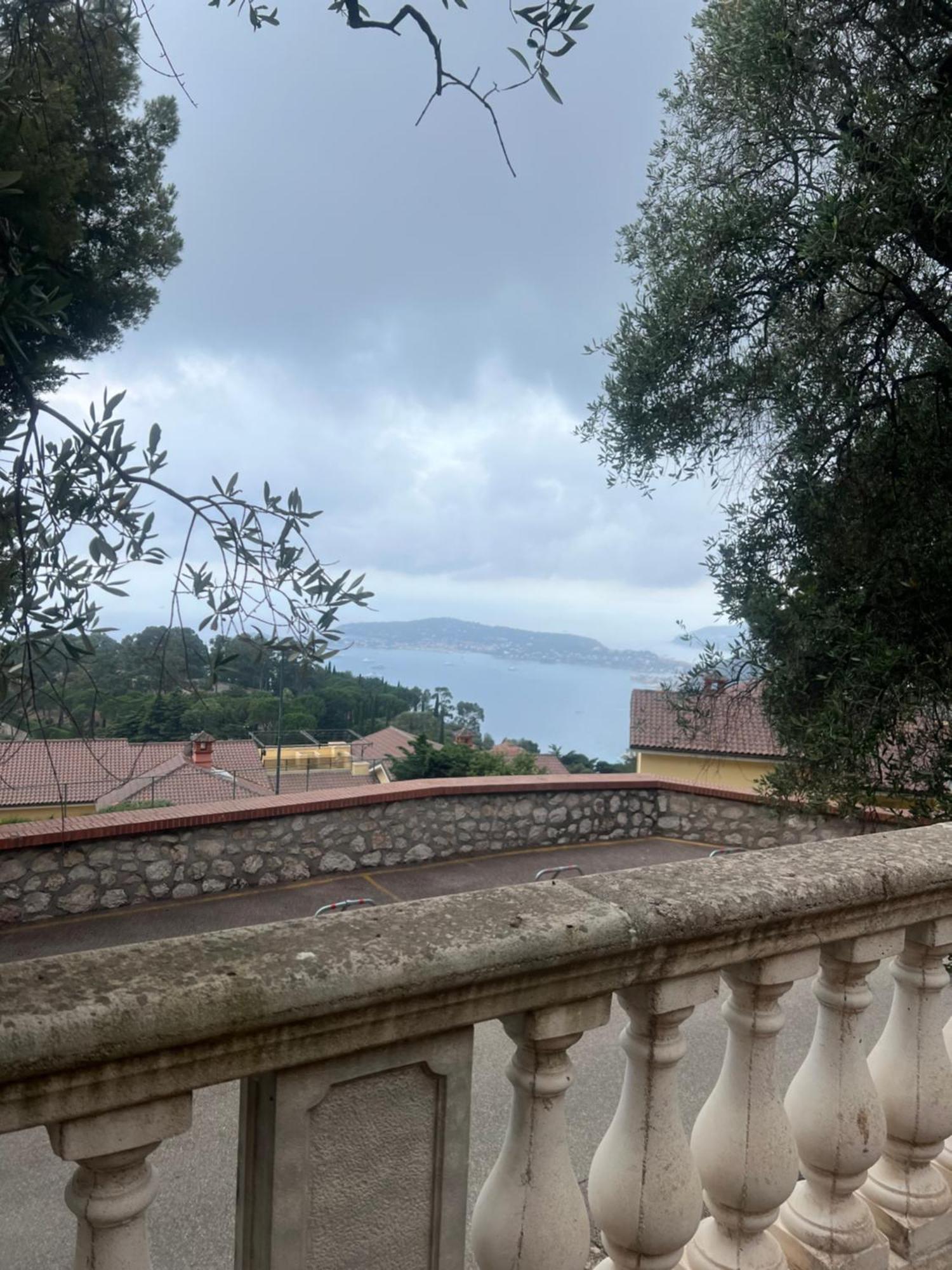 Bas De Villa Vue Mer Eze Village 外观 照片