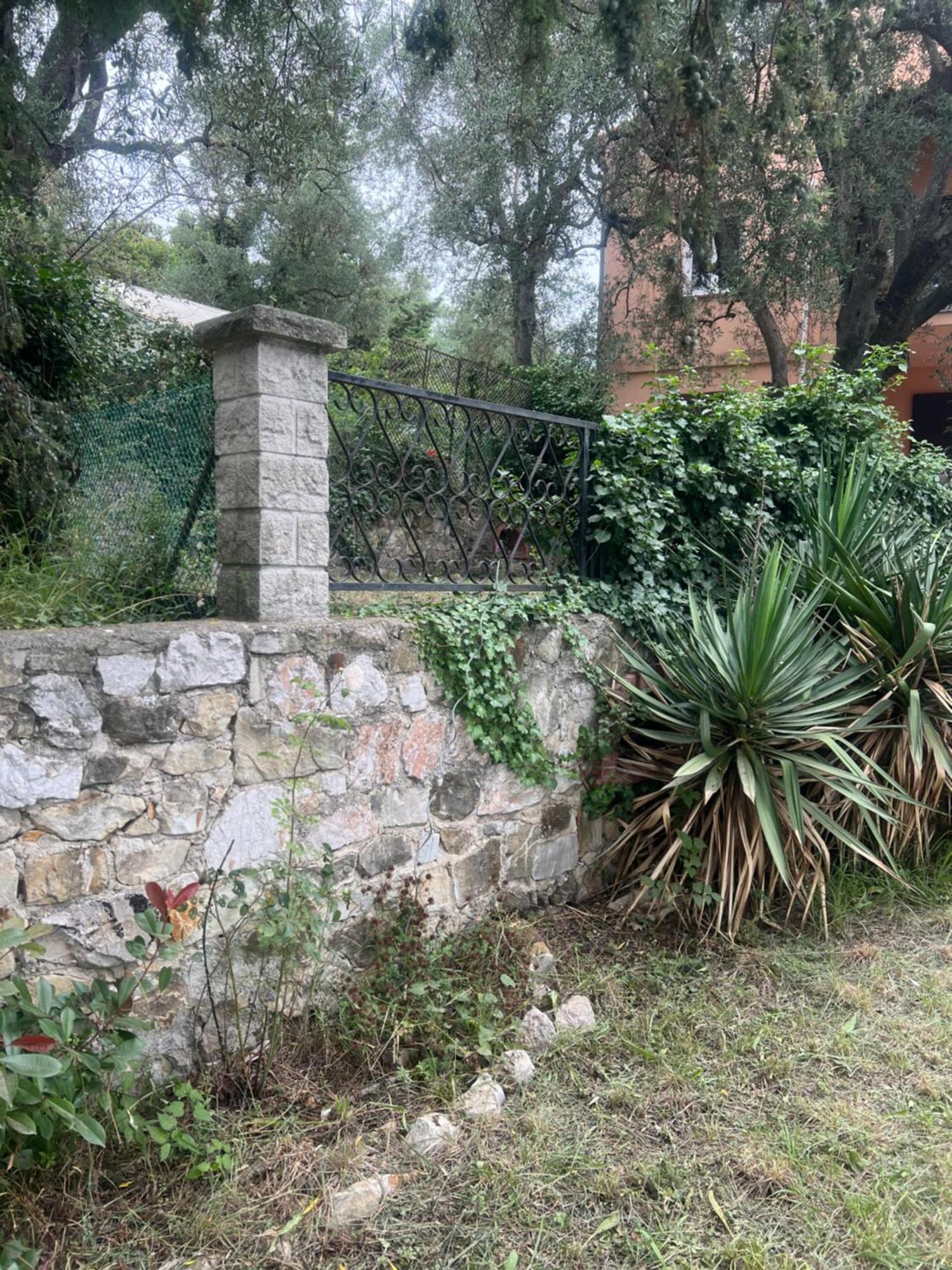 Bas De Villa Vue Mer Eze Village 外观 照片